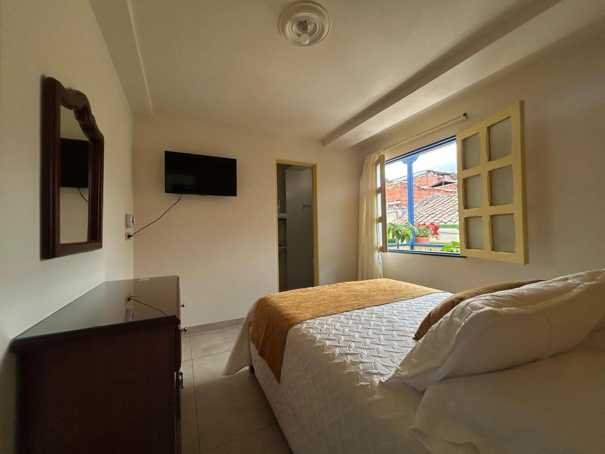 Hotel Dorado Jardin Exterior foto